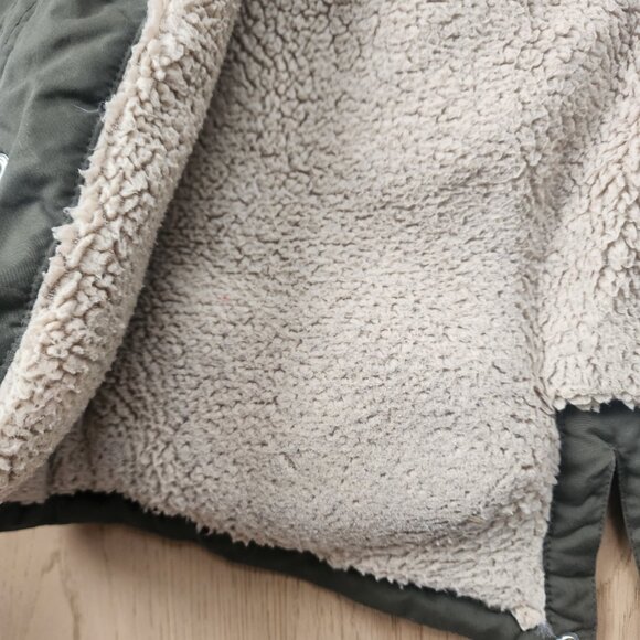 Boys winter jacket size S (6-7) - Picture 9 of 9